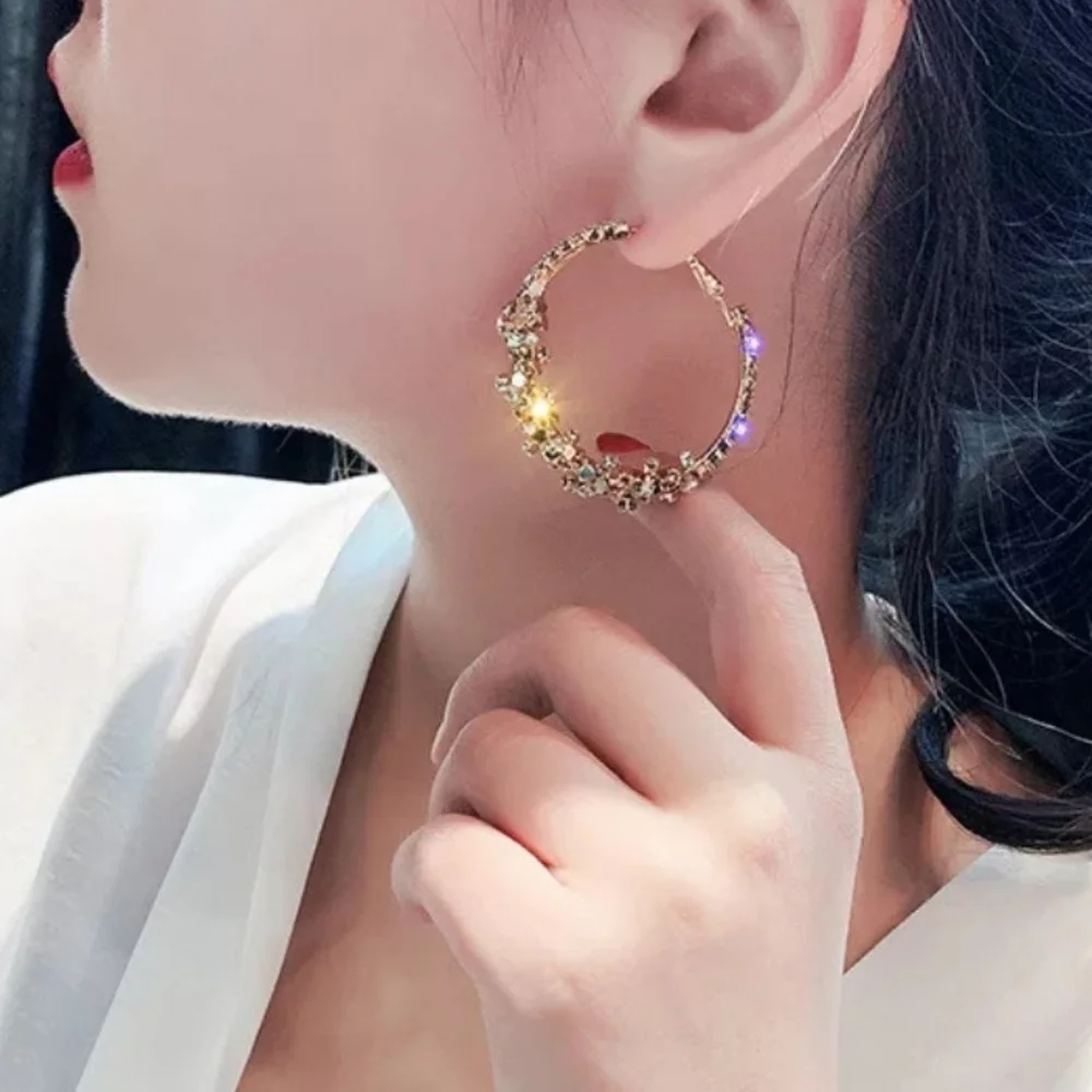 🎀Golden Sequence Statement Hoops - Picture 3 of 4